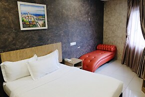 Era Plus Hotel