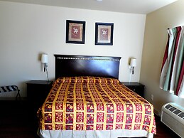 Crossroads Inn & Suites