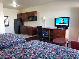 Crossroads Inn & Suites