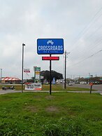 Crossroads Inn & Suites
