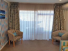 Asure Destiny on Fitzherbert Motel