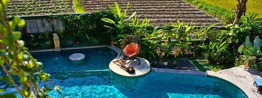 Floating Leaf Eco-Luxury Retreat