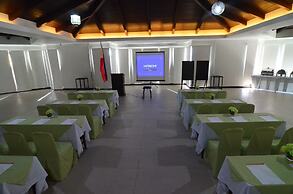 Hotel Kamana Sanctuary Resort and Spa