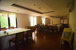 Hotel Kamana Sanctuary Resort and Spa