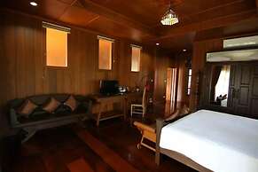 Little Teak Home Stay