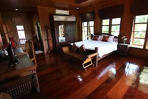Little Teak Home Stay