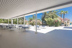 Iliada Beach Hotel