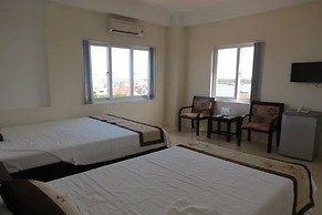 Nam Long Plus Hotel