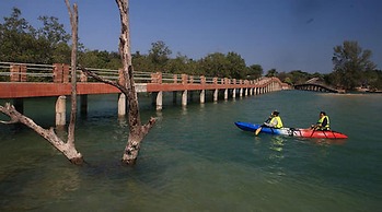 The Blue Sky Resort Koh Payam