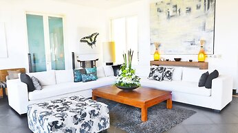 Villa Six Karang Kembar