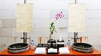 Villa Six Karang Kembar