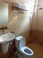 Thi Long Phung Hotel