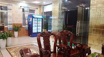 Thi Long Phung Hotel