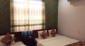 Thi Long Phung Hotel