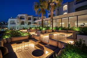 Caravel Suites - Adults Only