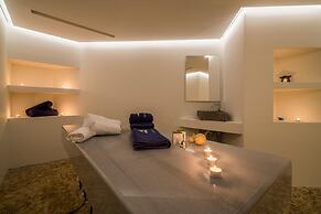 Caravel Suites - Adults Only