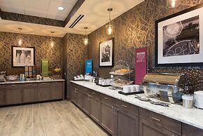 Hampton Inn & Suites Grand Rapids Downtown