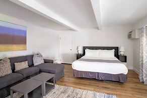 Iron Masters - Inn on Main