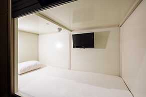 Capsule Hotel CUBE