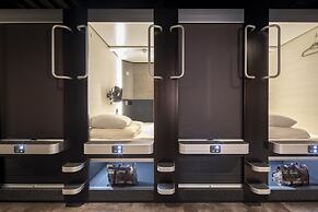 Capsule Hotel CUBE