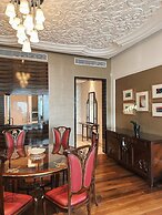 The Reverie Saigon Residential Suites