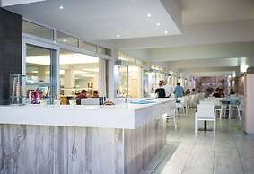 Grand Blue Beach Hotel