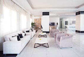 Grand Blue Beach Hotel