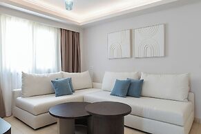 Grand Blue Beach Hotel