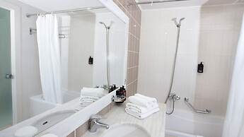 Grand Blue Beach Hotel