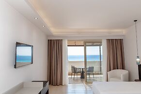 Grand Blue Beach Hotel