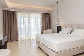 Grand Blue Beach Hotel