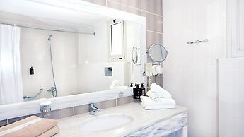 Grand Blue Beach Hotel