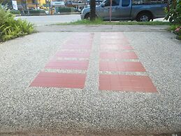 Wandee Bed and Breakfast - Hostel