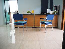 Wandee Bed and Breakfast - Hostel