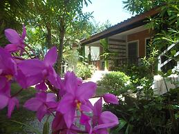 Wandee Bed and Breakfast - Hostel