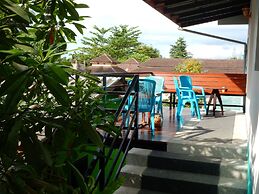 Wandee Bed and Breakfast - Hostel