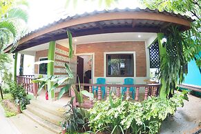 Wandee Bed and Breakfast - Hostel