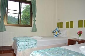 Wandee Bed and Breakfast - Hostel