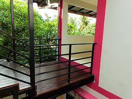 Wandee Bed and Breakfast - Hostel