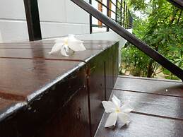 Wandee Bed and Breakfast - Hostel