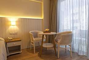 Sunrise Gardens Aparthotel