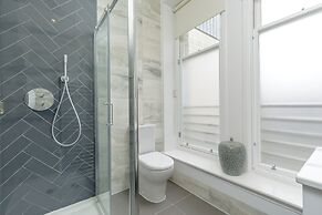 Destiny Scotland - Princes St Residence