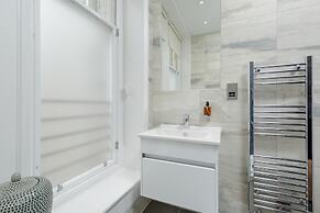 Destiny Scotland - Princes St Residence