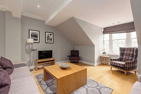 Destiny Scotland - Princes St Residence