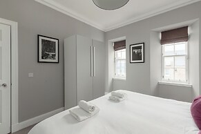 Destiny Scotland - Princes St Residence