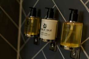 Destiny Scotland - Princes St Residence