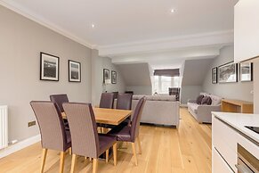 Destiny Scotland - Princes St Residence