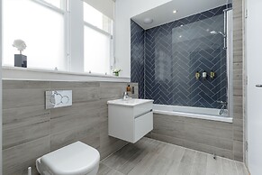 Destiny Scotland - Princes St Residence