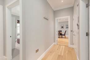 Destiny Scotland - Princes St Residence