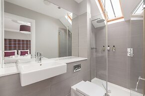 Destiny Scotland - Princes St Residence